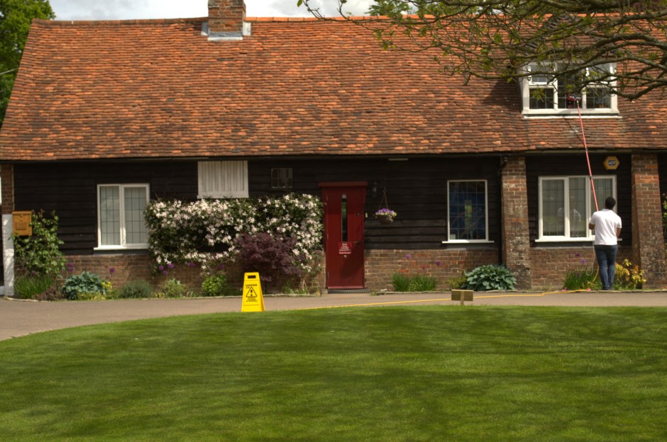 Window Cleaning At a School Surrey And Berkshire
